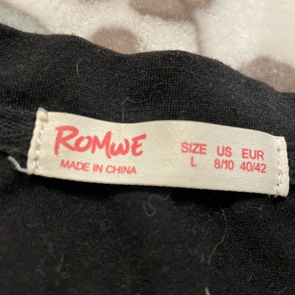 Artsy Shein T-Shirt - Picture 3 of 3